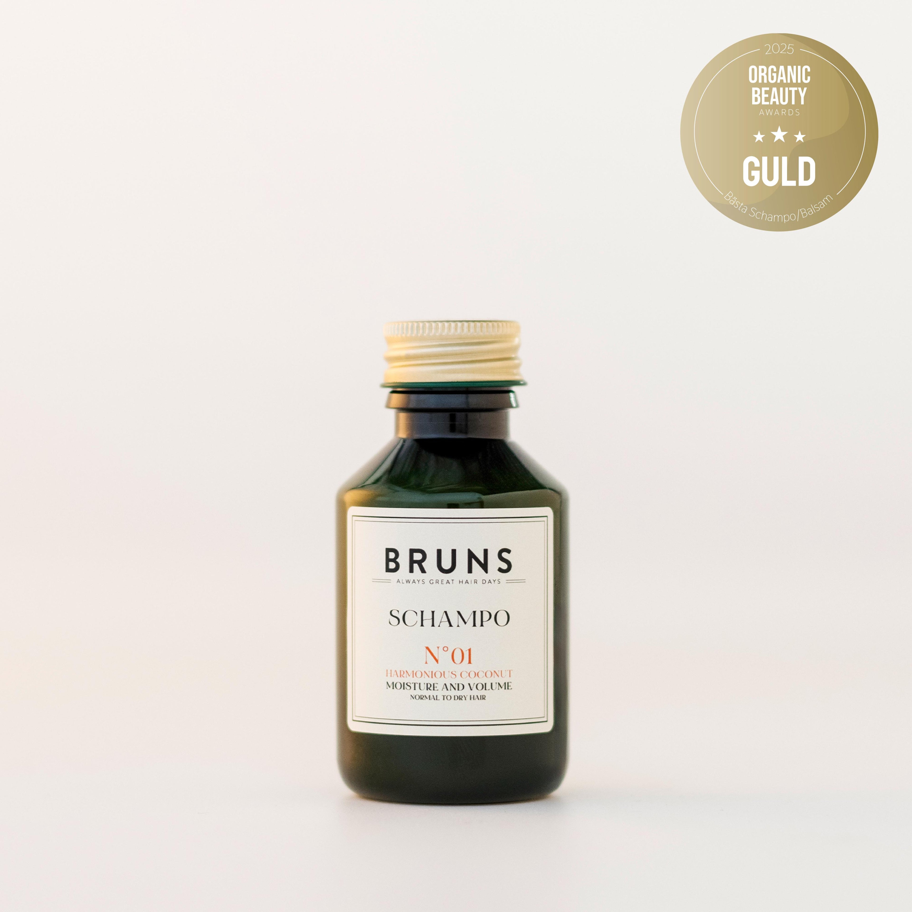 BRUNS Shampoo No. 01 reisverpakking 100 ml in flesje met gouden Organic Beauty Award 2025 badge